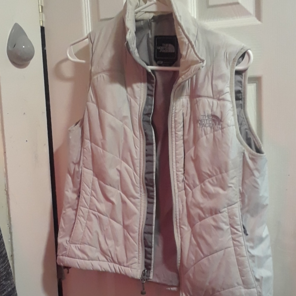 North Face size small vest